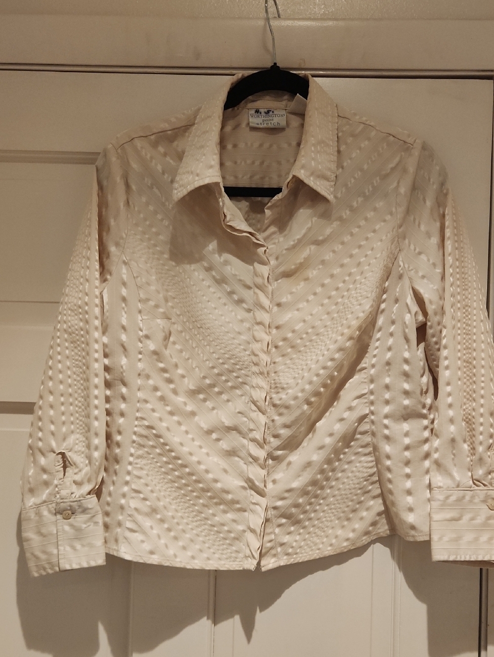 Vintage Worthington Petite Stretch Blouse in Cream With Textured Weave Pattern